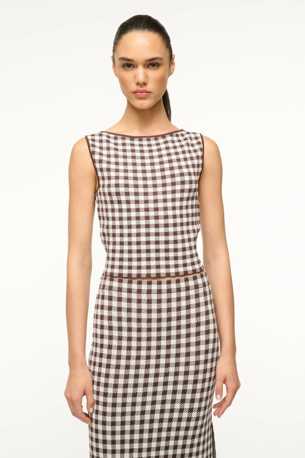 staud_montgomery_top_dark_chocolate_gingham_3.webp STAUD MONTGOMERY TOP DARK CHOCOLATE GINGHAM< Tops