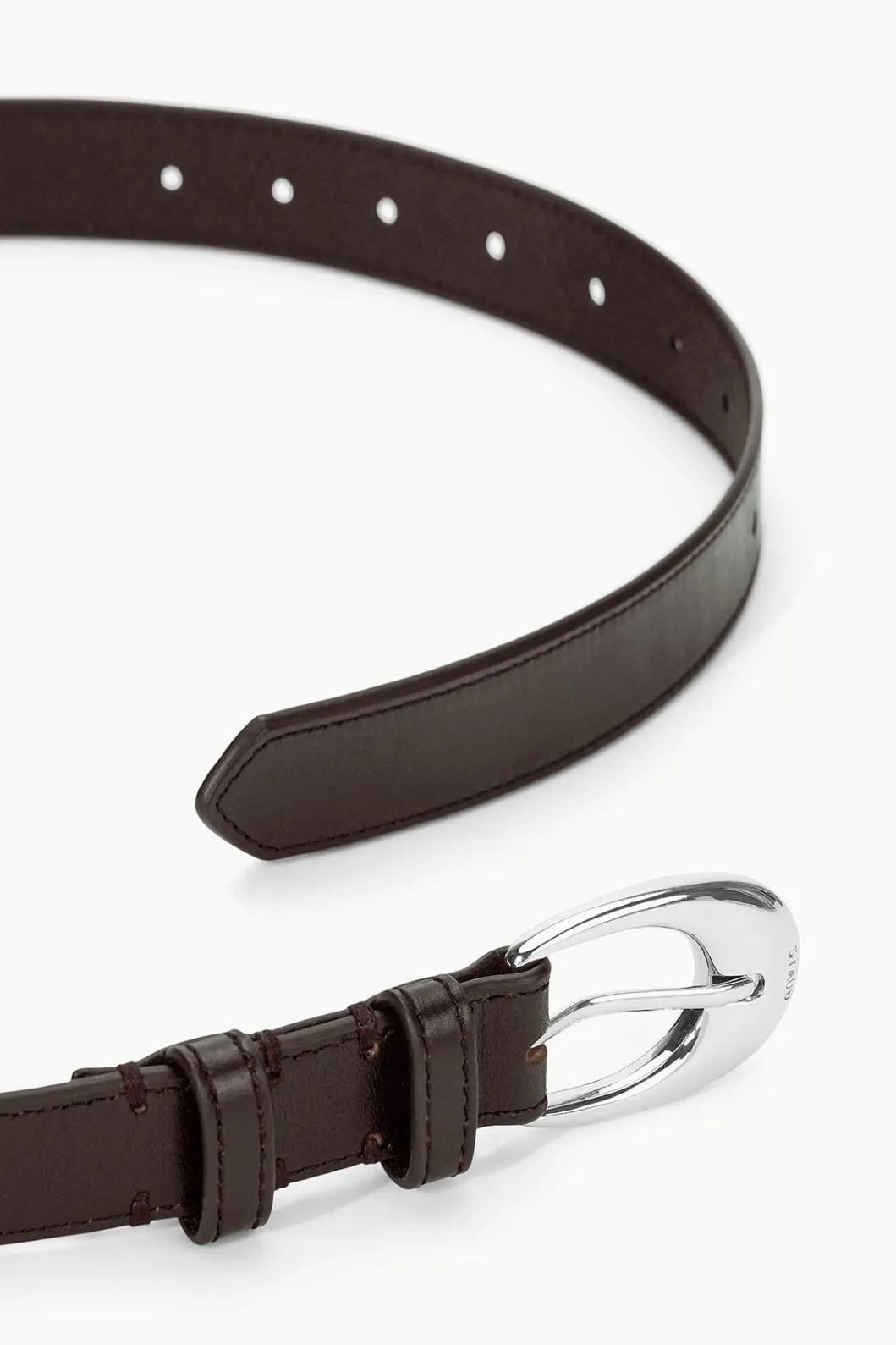 staud_moon_buckle_belt__mm_mahogany_silver_2.webp STAUD MOON BUCKLE BELT - 26MM MAHOGANY SILVER< Accessories