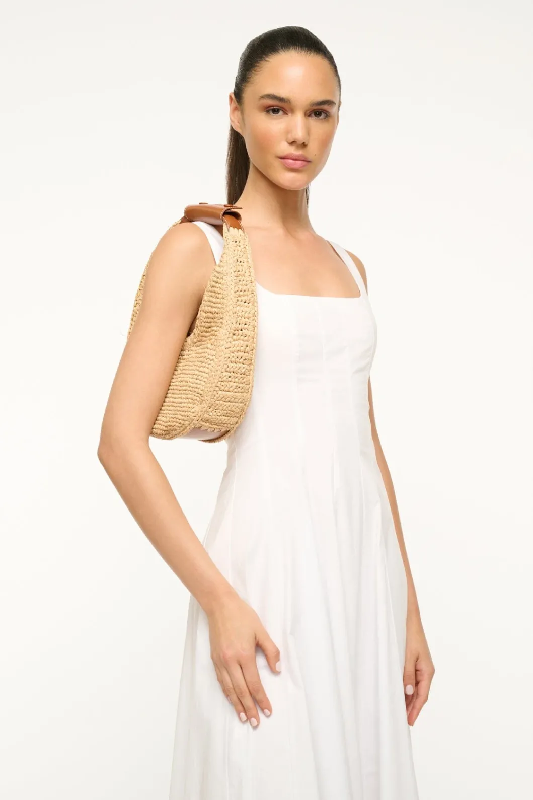 staud_moon_raffia_bag_natural_tan_3.webp STAUD MOON RAFFIA BAG NATURAL TAN< Swim | Shoulder