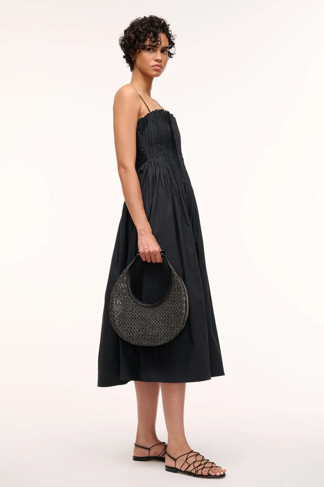 staud_moon_woven_bag_paper_3.webp STAUD MOON WOVEN BAG< Shoulder