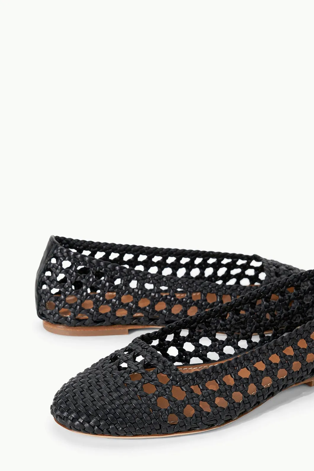 staud_nell_crochet_ballerina_black_6.webp STAUD NELL CROCHET BALLERINA< Mules & Flats