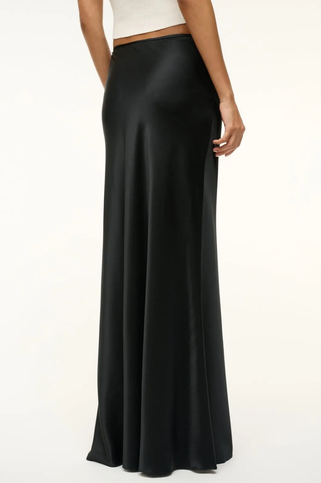 staud_odin_silk_skirt_black_2.webp STAUD ODIN SILK SKIRT< Skirts
