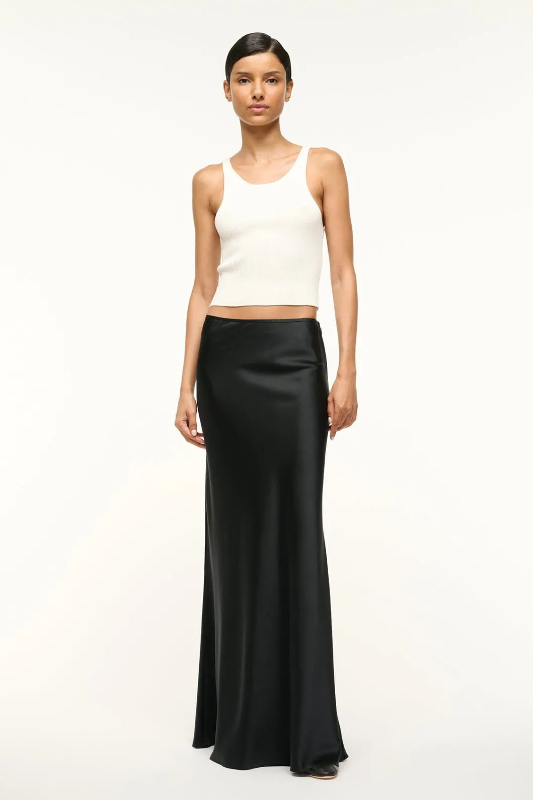 staud_odin_silk_skirt_black_3.webp STAUD ODIN SILK SKIRT< Skirts