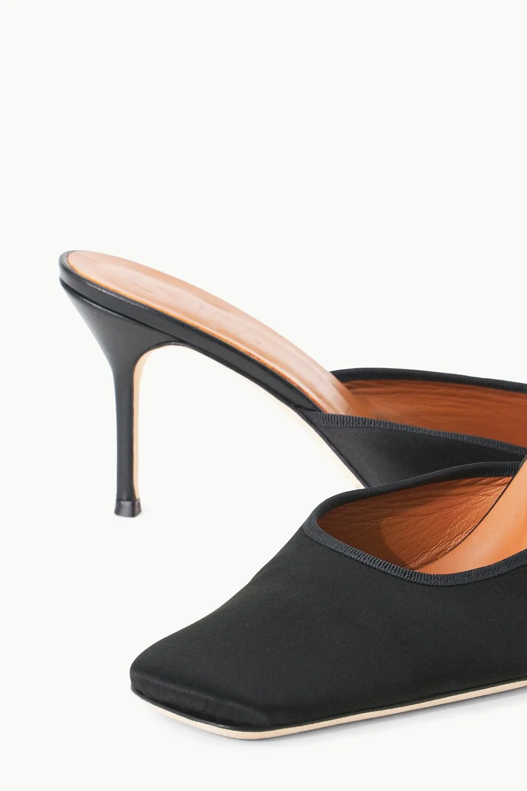 staud_otto_mule_black_5.webp STAUD OTTO MULE< Mules & Flats