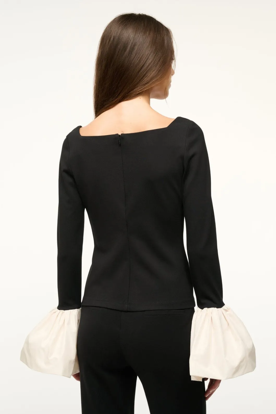 staud_paige_top_black_ivory_2.webp STAUD PAIGE TOP BLACK IVORY< Tops
