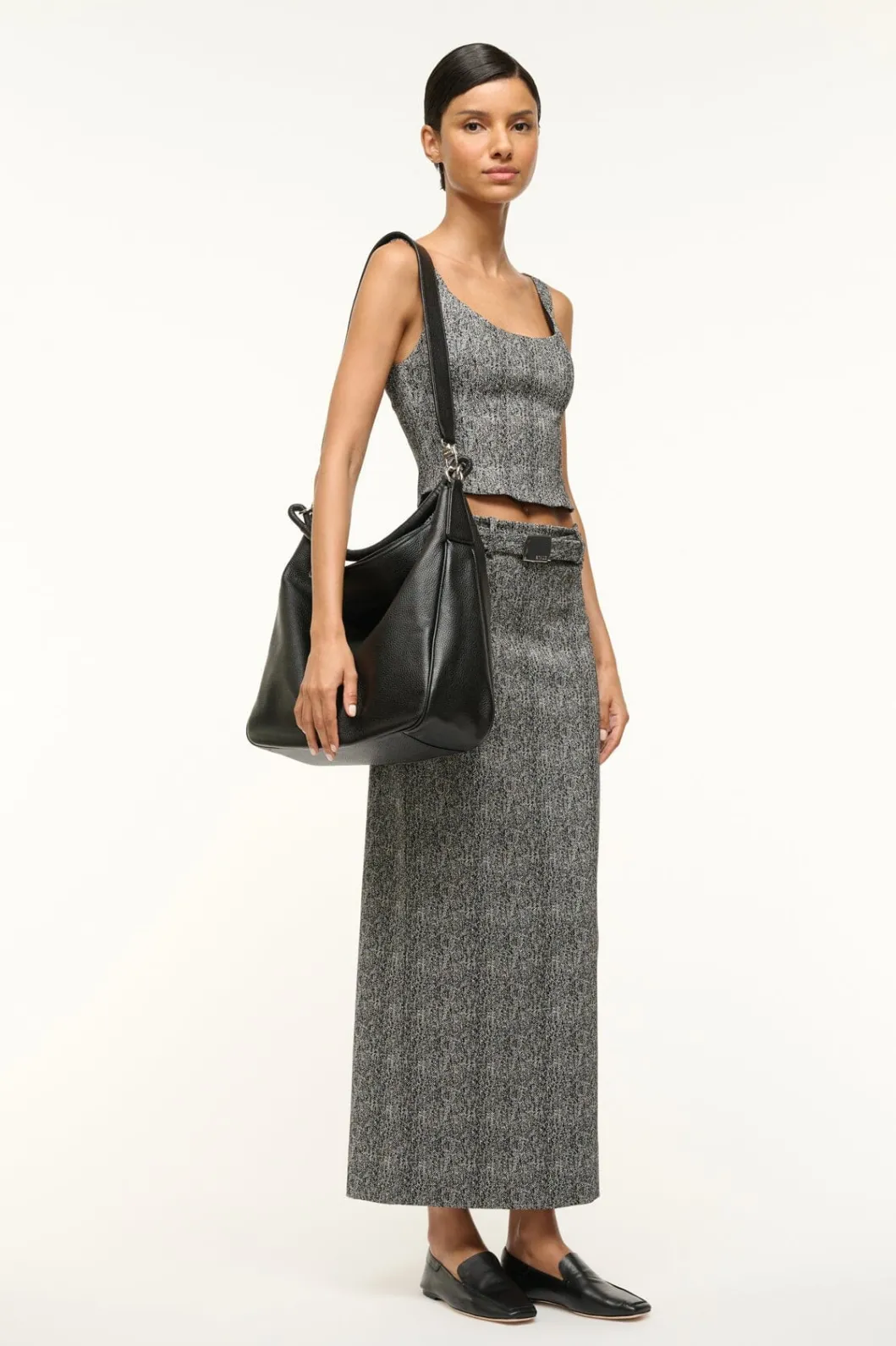 staud_perry_hobo_black_5.webp STAUD PERRY HOBO< Totes