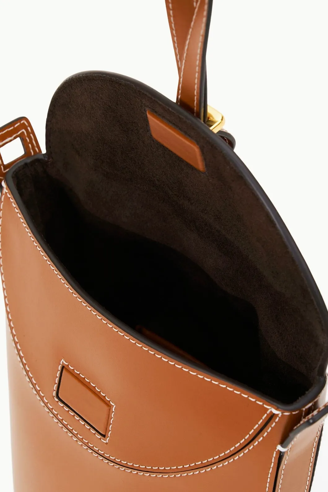 staud_phoebe_convertible_bucket_tan_6.webp STAUD PHOEBE CONVERTIBLE BUCKET< Bucket