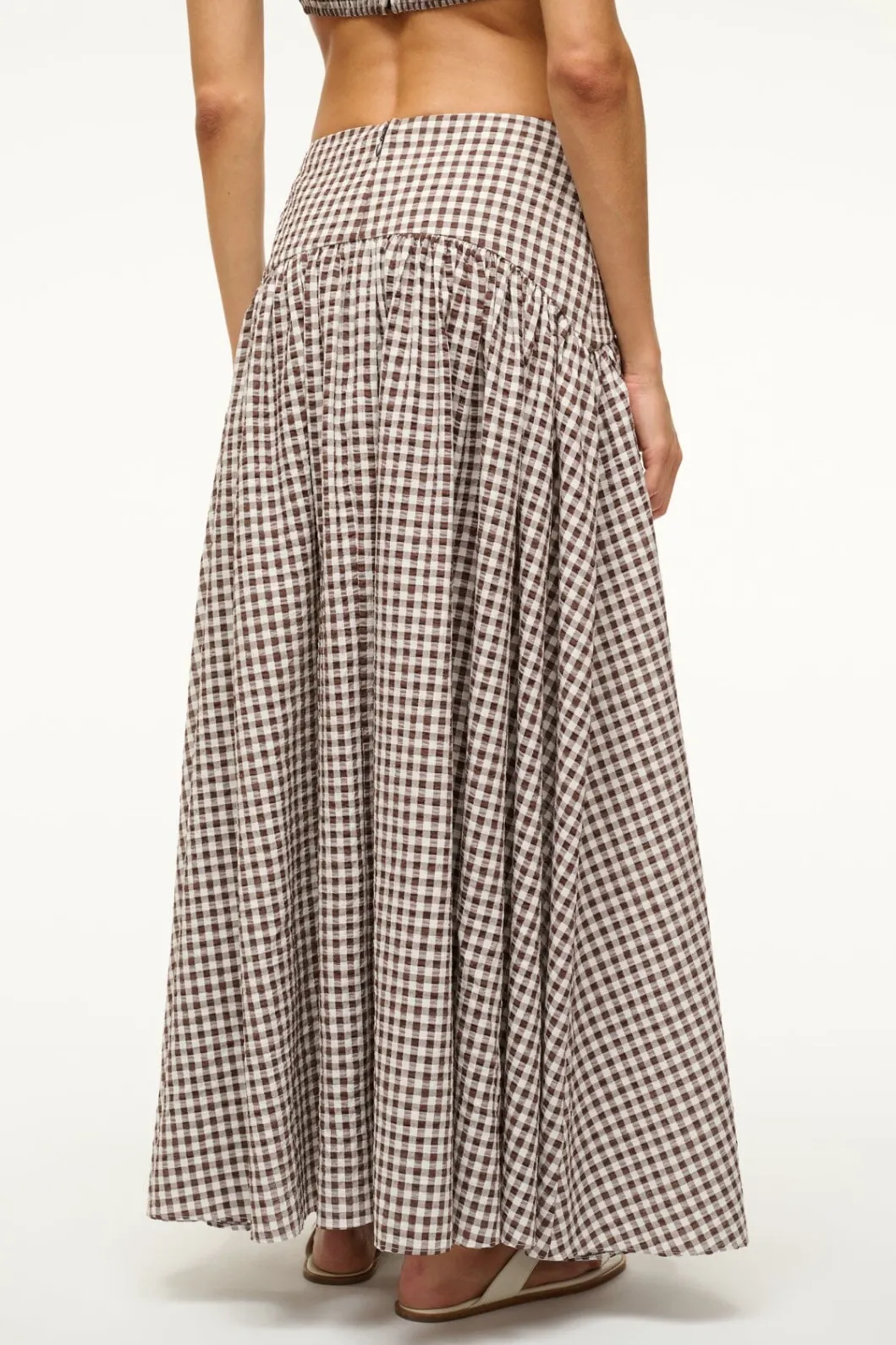 staud_procida_skirt_dark_chocolate_gingham_3.webp STAUD PROCIDA SKIRT DARK CHOCOLATE GINGHAM< Swim | Cover-ups