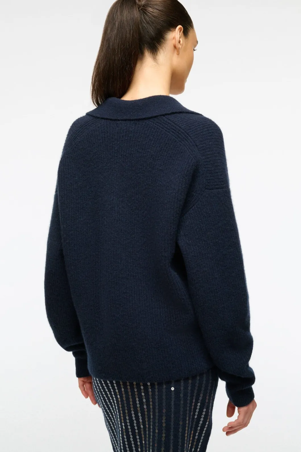 staud_ruston_sweater_navy_2.webp STAUD RUSTON SWEATER< Sweaters