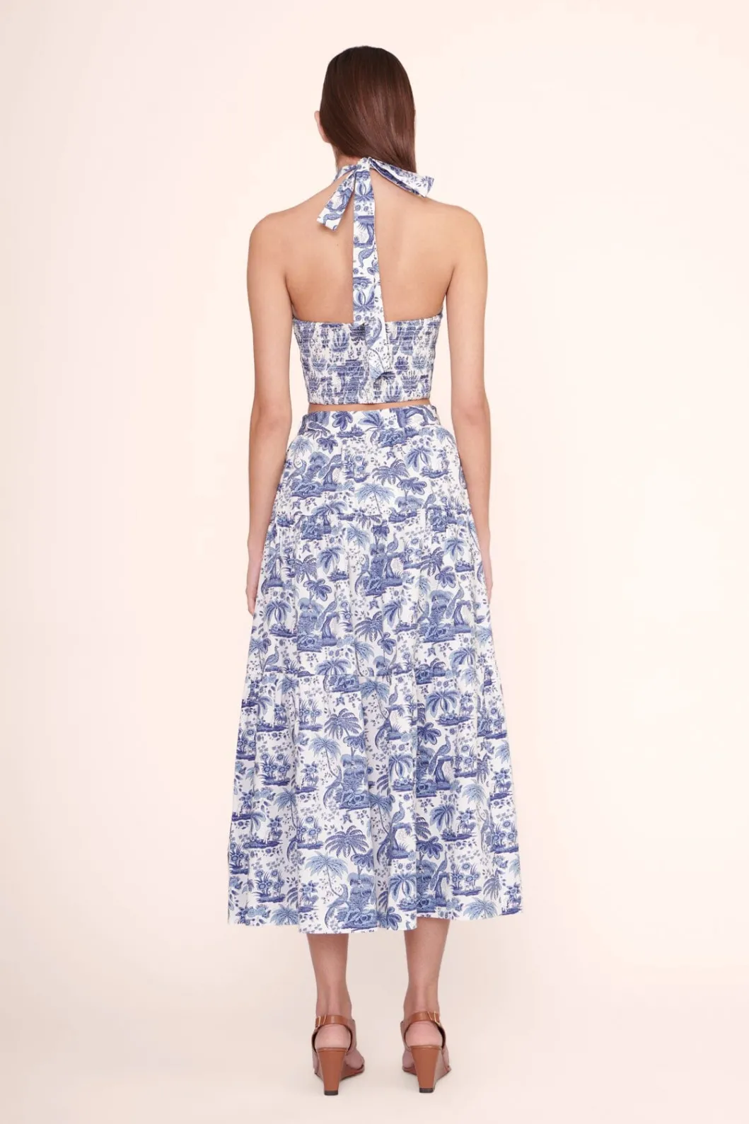 staud_sea_skirt_blue_toile_2.webp STAUD SEA SKIRT BLUE TOILE< Skirts