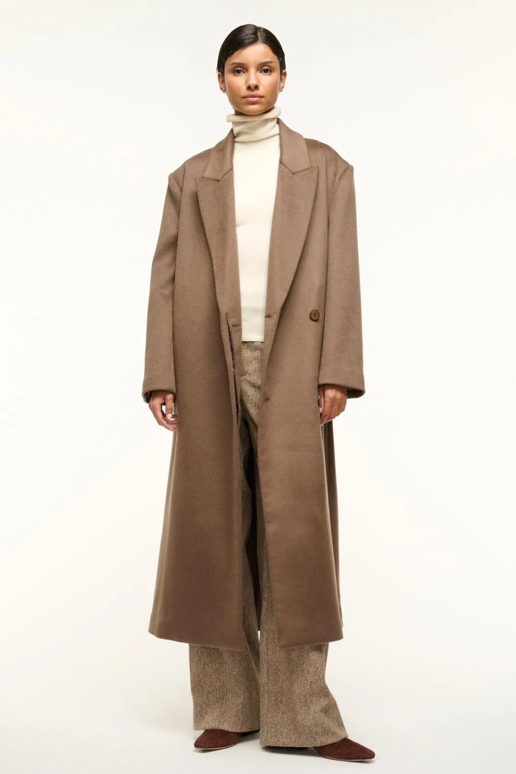 staud_serge_coat_deep_taupe_3.webp STAUD SERGE COAT DEEP TAUPE< Outerwear & Jackets