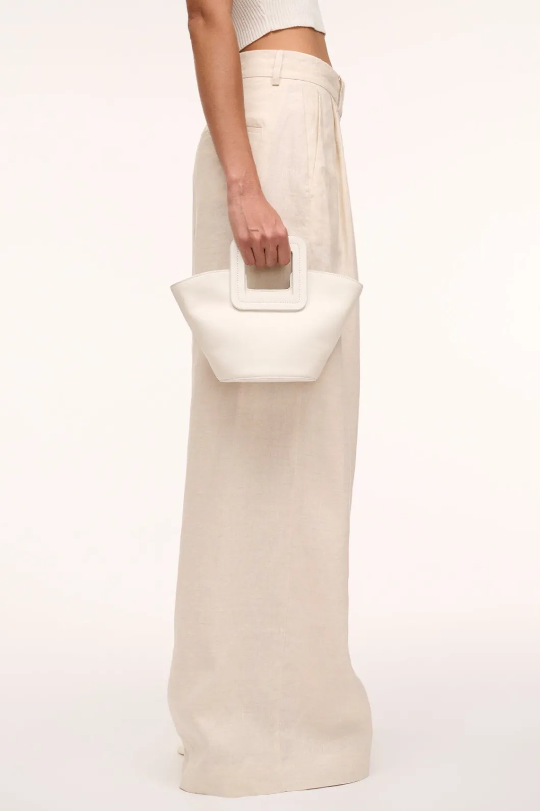 staud_shirley_mini_bucket_bag_paper_5.webp STAUD SHIRLEY MINI BUCKET BAG< Totes | Bucket