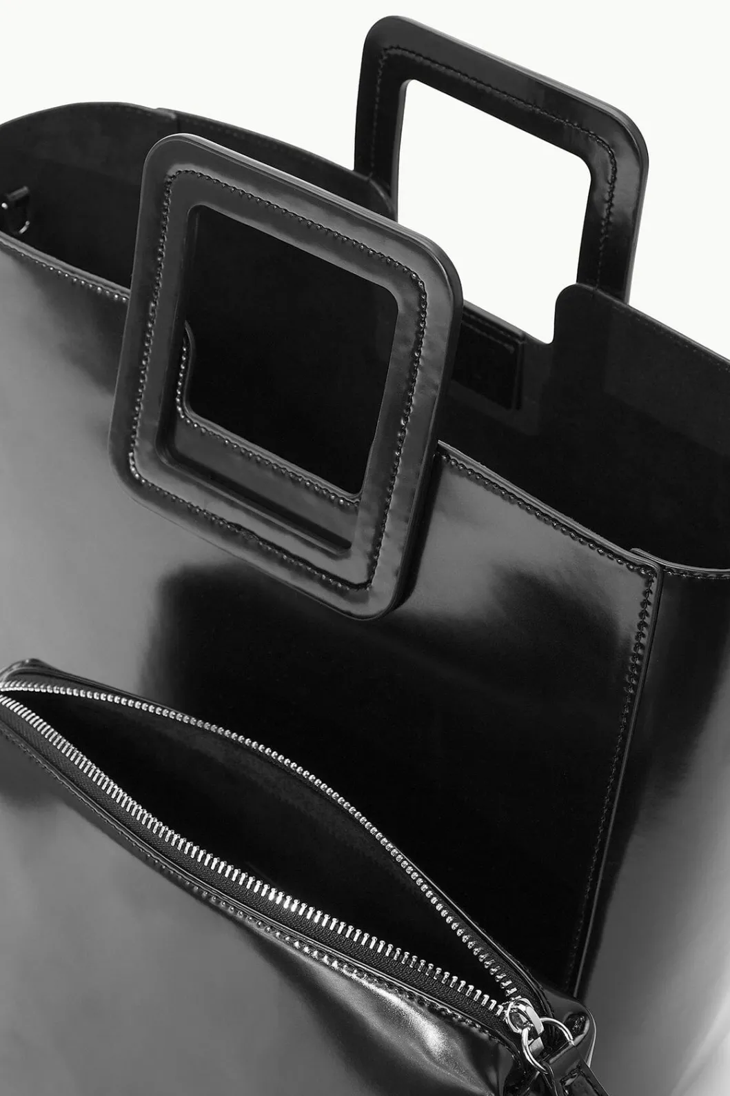 staud_shirley_tote_bag_black_3.webp STAUD SHIRLEY TOTE BAG< Totes