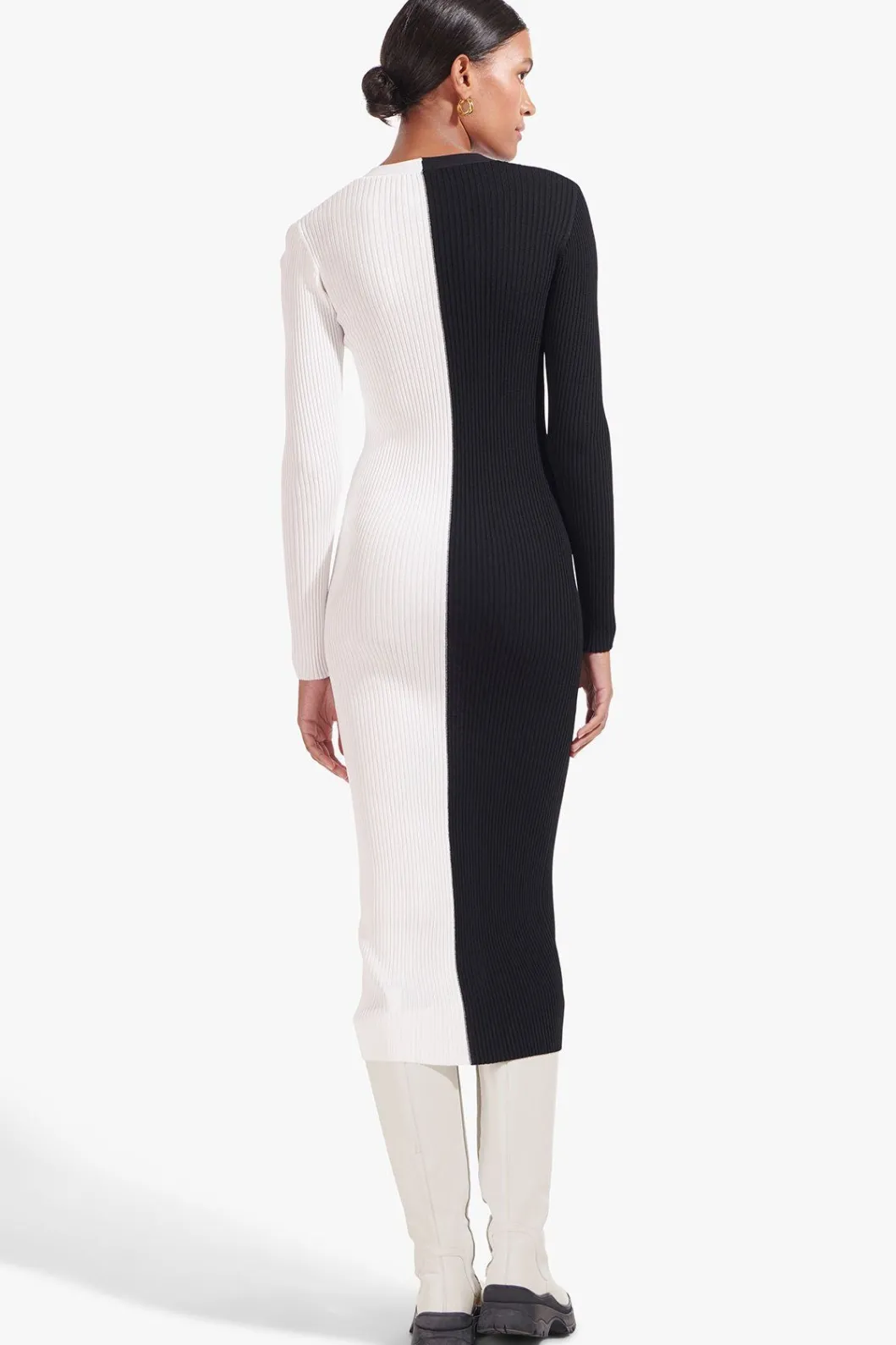staud_shoko_sweater__black_white_6.webp STAUD SHOKO SWEATER | BLACK WHITE< Midi Dresses | Dresses