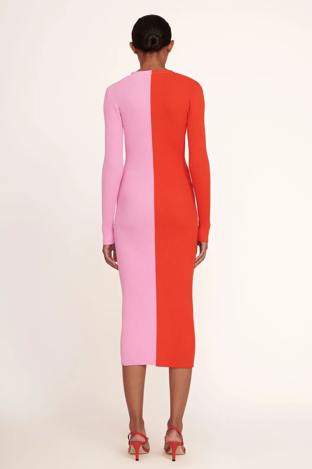 staud_shoko_sweater_poppy_rosebud_2.webp STAUD SHOKO SWEATER POPPY ROSEBUD< Knit Dresses | Midi Dresses