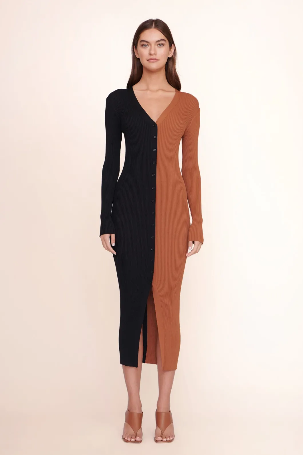 STAUD SHOKO SWEATER TAN BLACK< Dresses