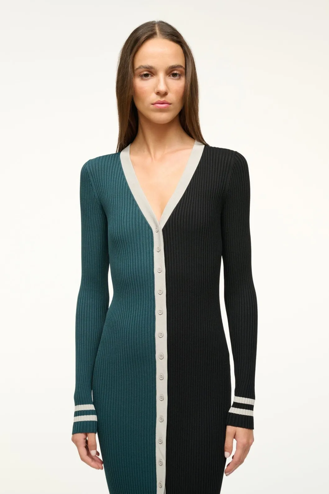 staud_shoko_sweater_x_nfl_eagles_3.webp STAUD SHOKO SWEATER X NFL< Dresses