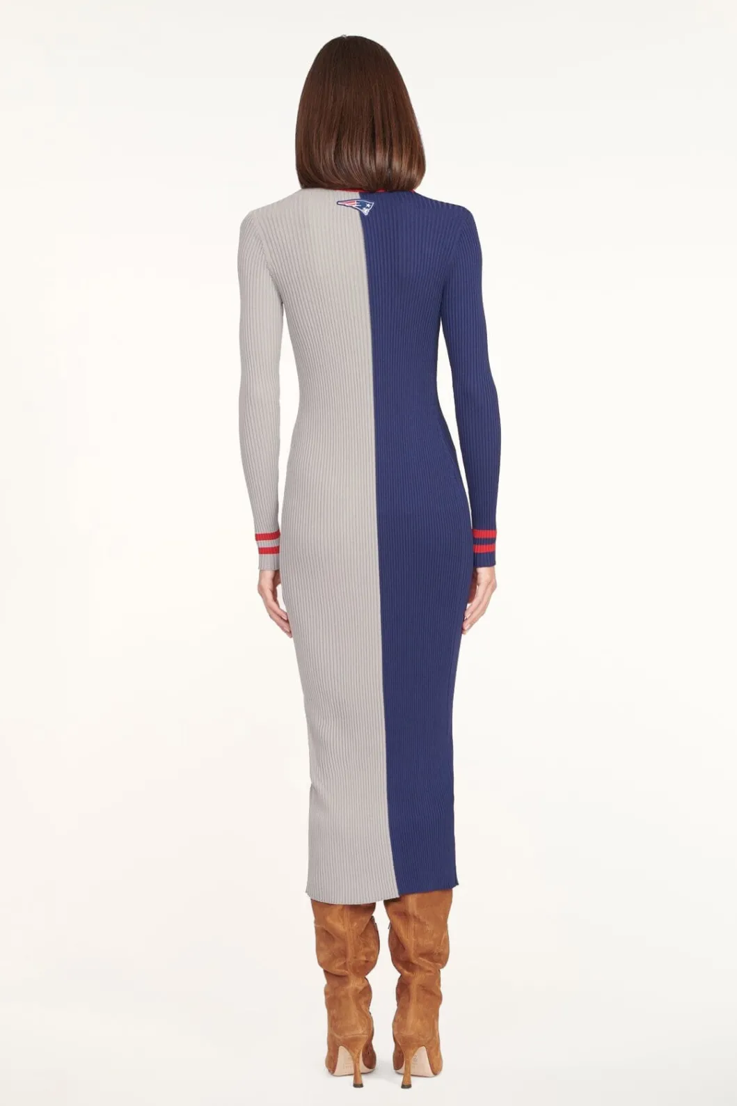 staud_shoko_sweater_x_nfl_patriots_3.webp STAUD SHOKO SWEATER X NFL< Dresses