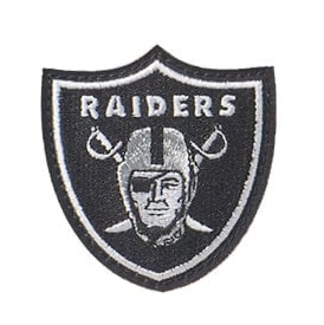 staud_shoko_sweater_x_nfl_raiders_7.webp STAUD SHOKO SWEATER X NFL< Dresses