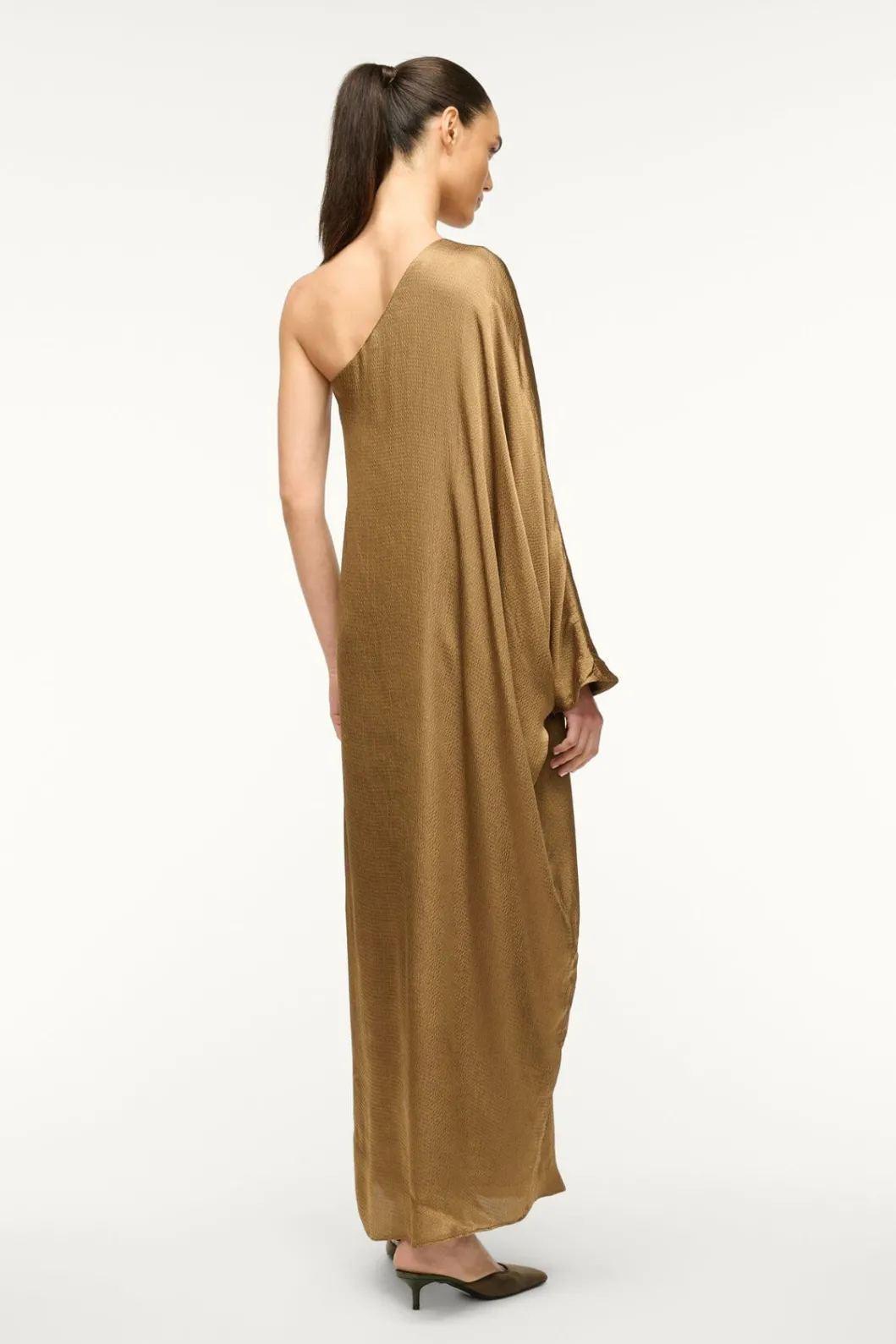 staud_sonia_dress_caramel_3.webp STAUD SONIA DRESS< The Evening Edit | Maxi Dresses