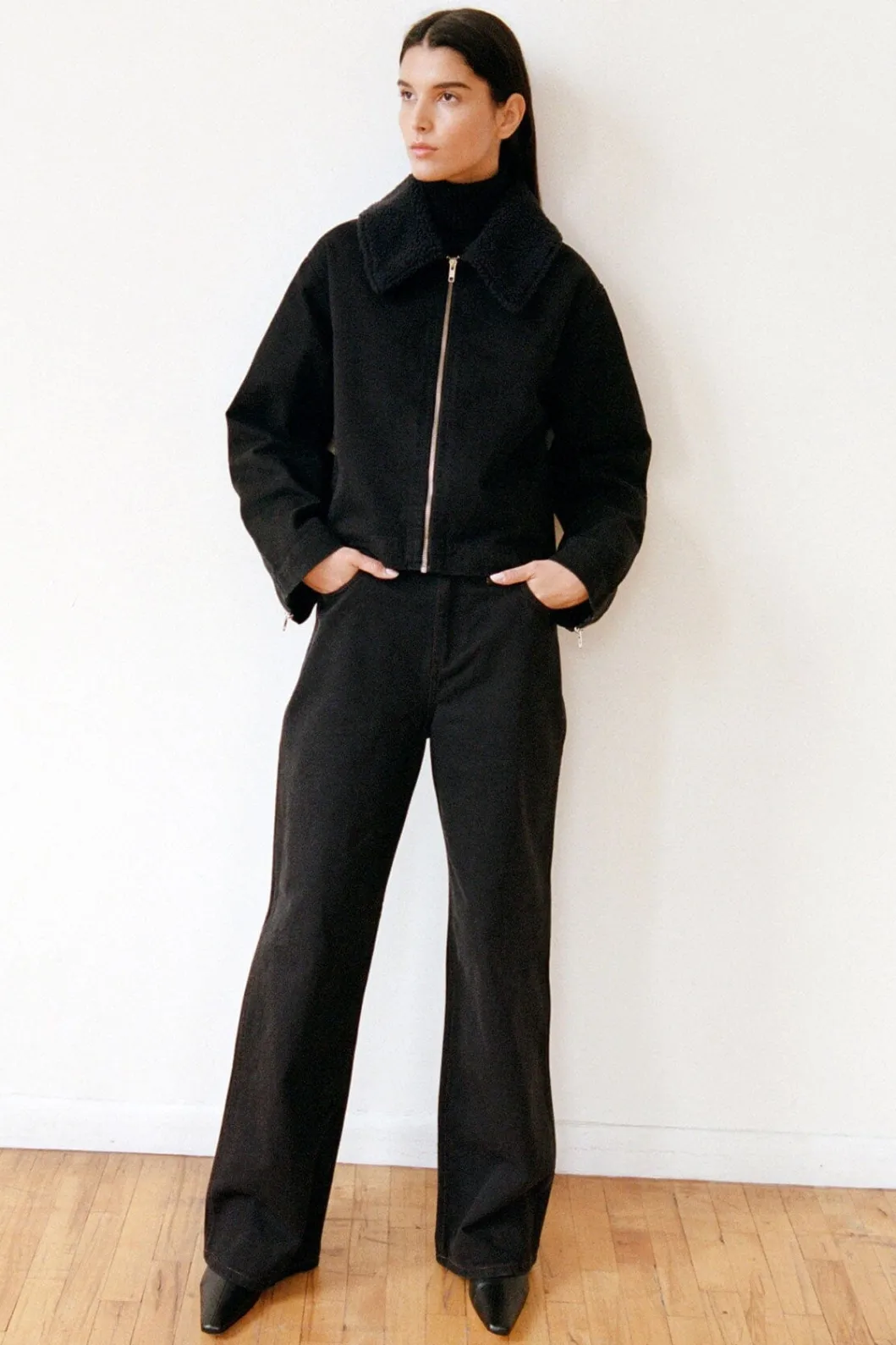staud_staud_wrangler_the_loose_jean_black_4.webp STAUD WRANGLER THE LOOSE JEAN< Denim | Pants & Shorts