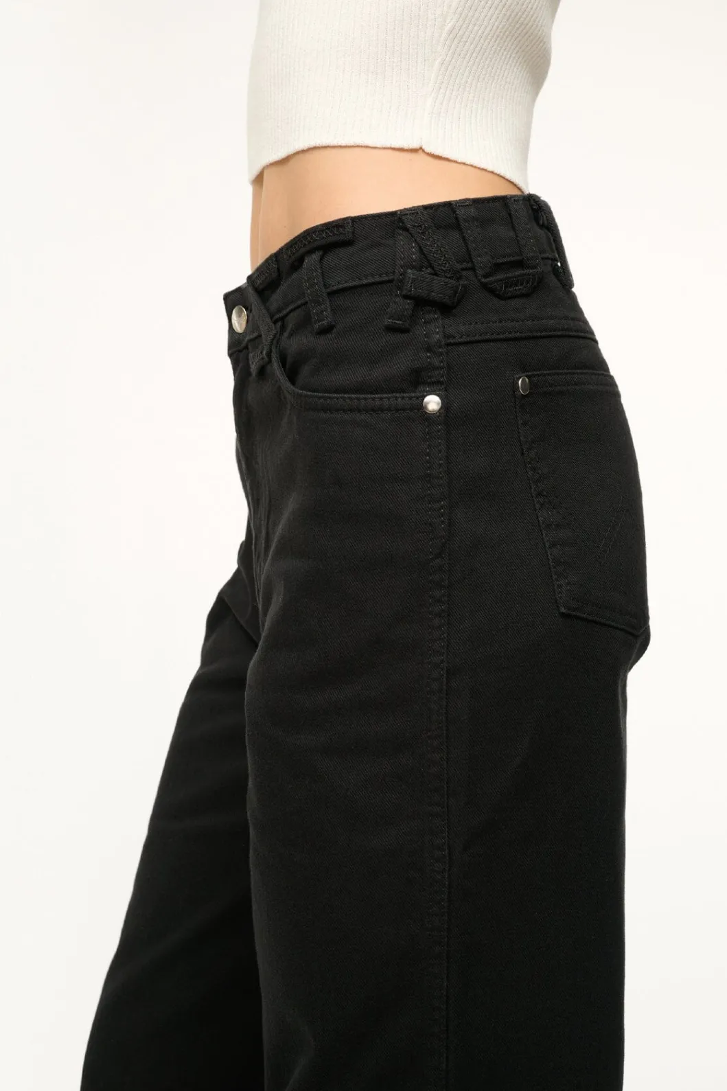 staud_staud_wrangler_the_loose_jean_black_5.webp STAUD WRANGLER THE LOOSE JEAN< Denim | Pants & Shorts