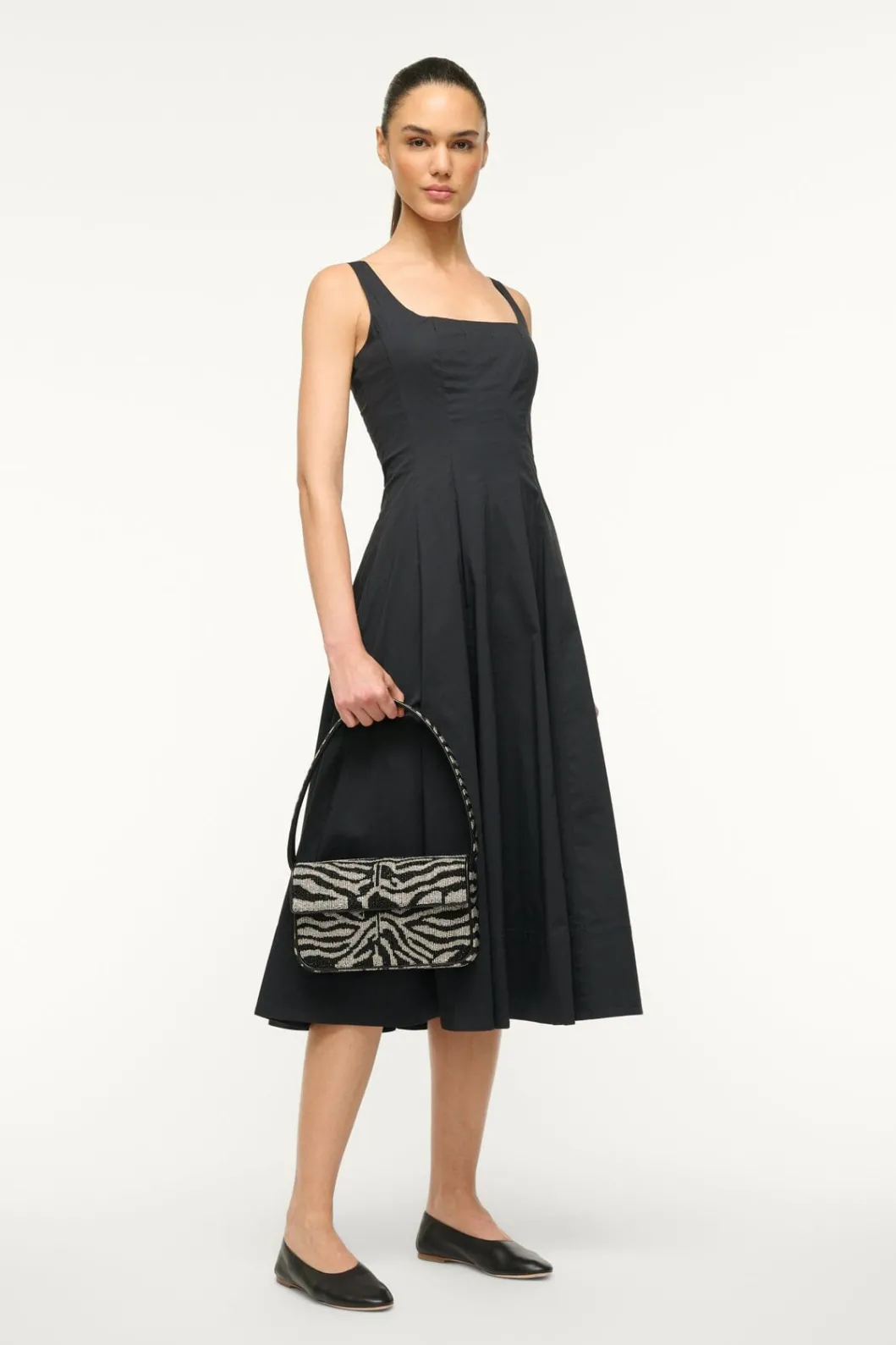 staud_tommy_beaded_bag__black_white_3.webp STAUD TOMMY BEADED BAG | BLACK WHITE< Shoulder | Beaded/novelty