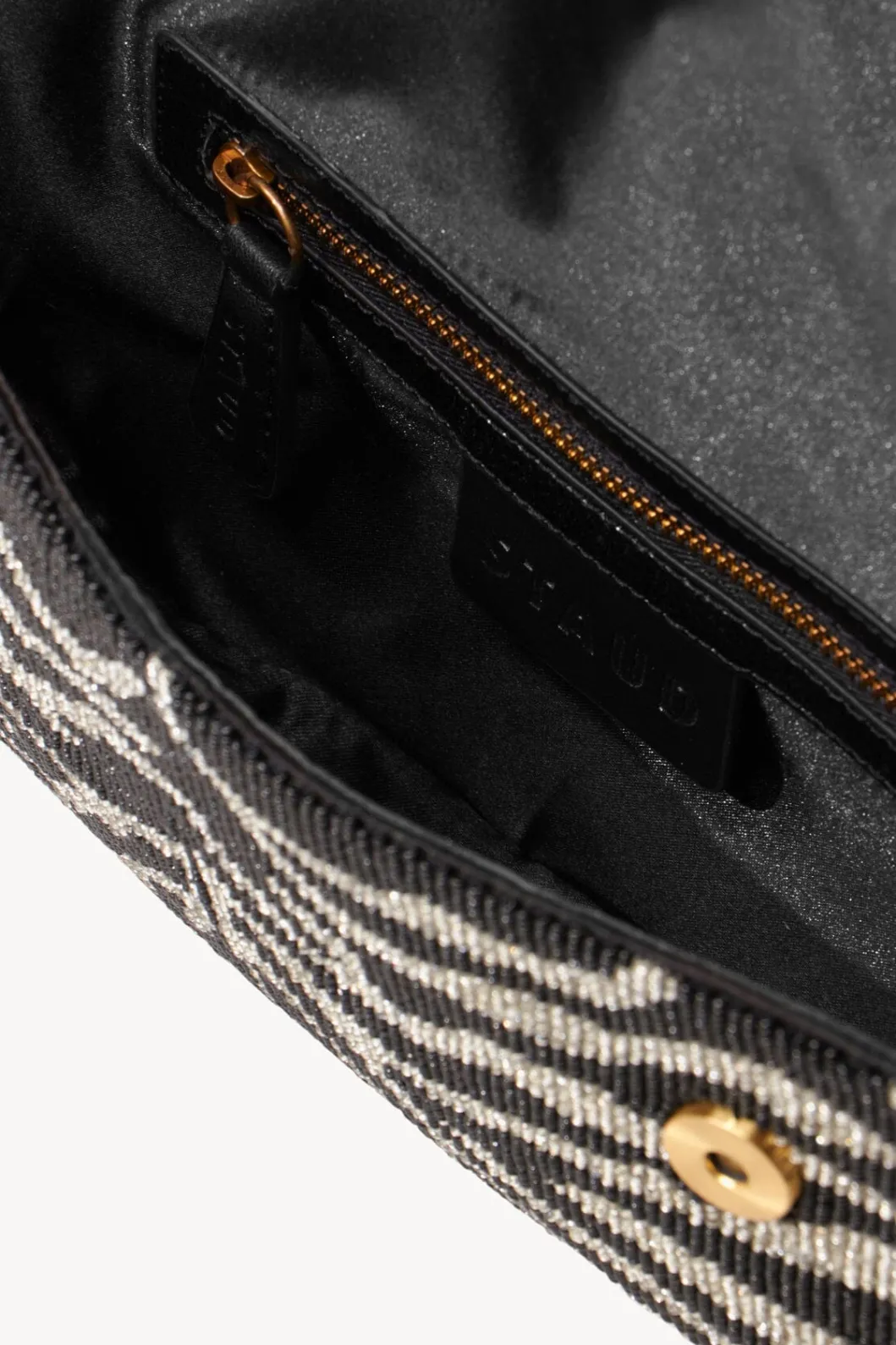 staud_tommy_beaded_bag__black_white_4.webp STAUD TOMMY BEADED BAG | BLACK WHITE< Shoulder | Beaded/novelty