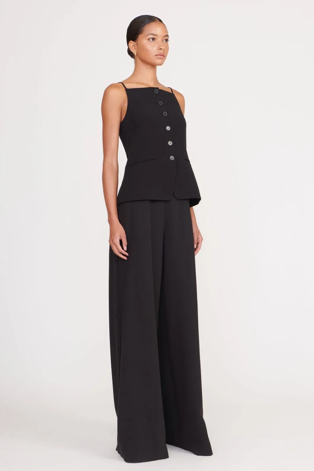 staud_una_top_black_3.webp STAUD UNA TOP< Tops
