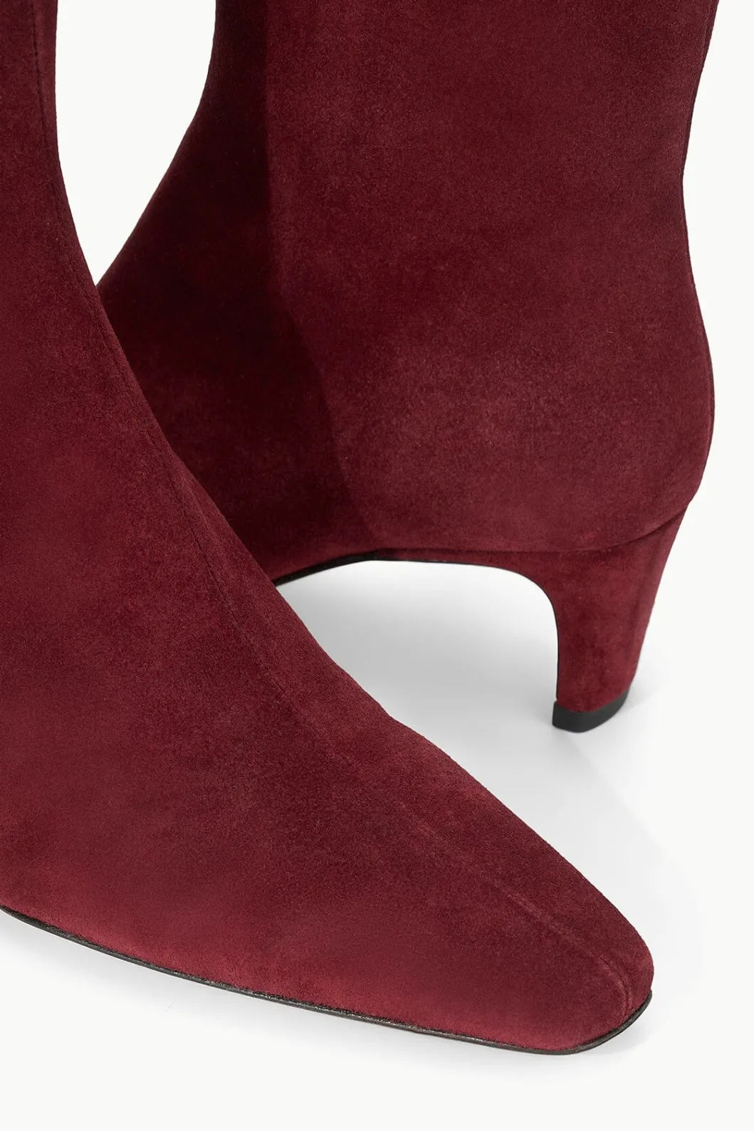 staud_wally_ankle_boot_pinot_suede_5.webp STAUD WALLY ANKLE BOOT SUEDE< Boots