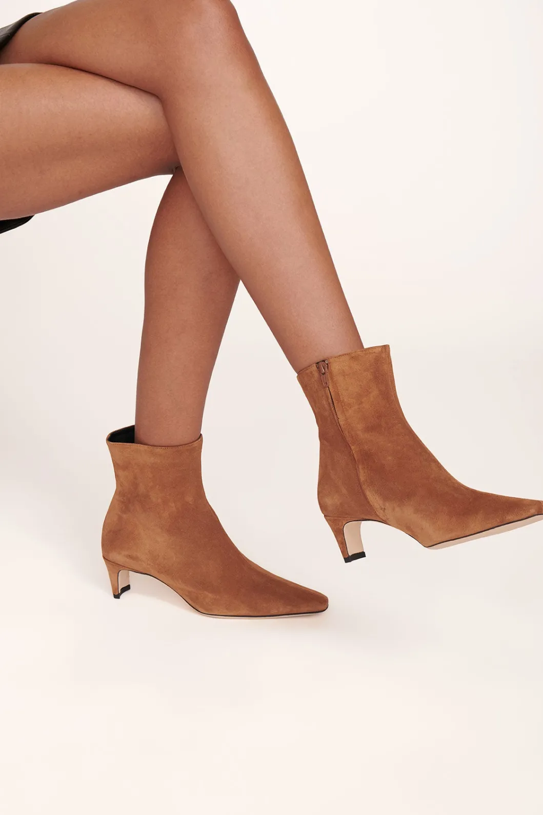 STAUD WALLY ANKLE BOOT TAN SUEDE< Boots
