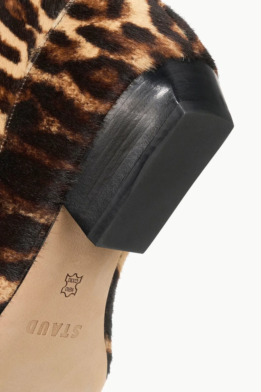 staud_wally_flat_boot_lady_leopard_5.webp STAUD WALLY FLAT BOOT LADY LEOPARD< Boots
