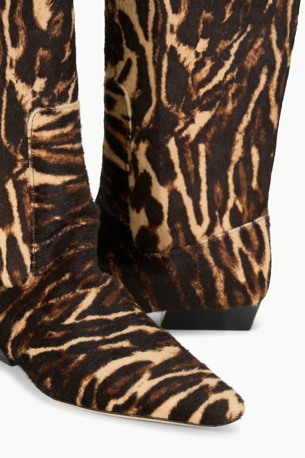 staud_wally_flat_boot_lady_leopard_6.webp STAUD WALLY FLAT BOOT LADY LEOPARD< Boots