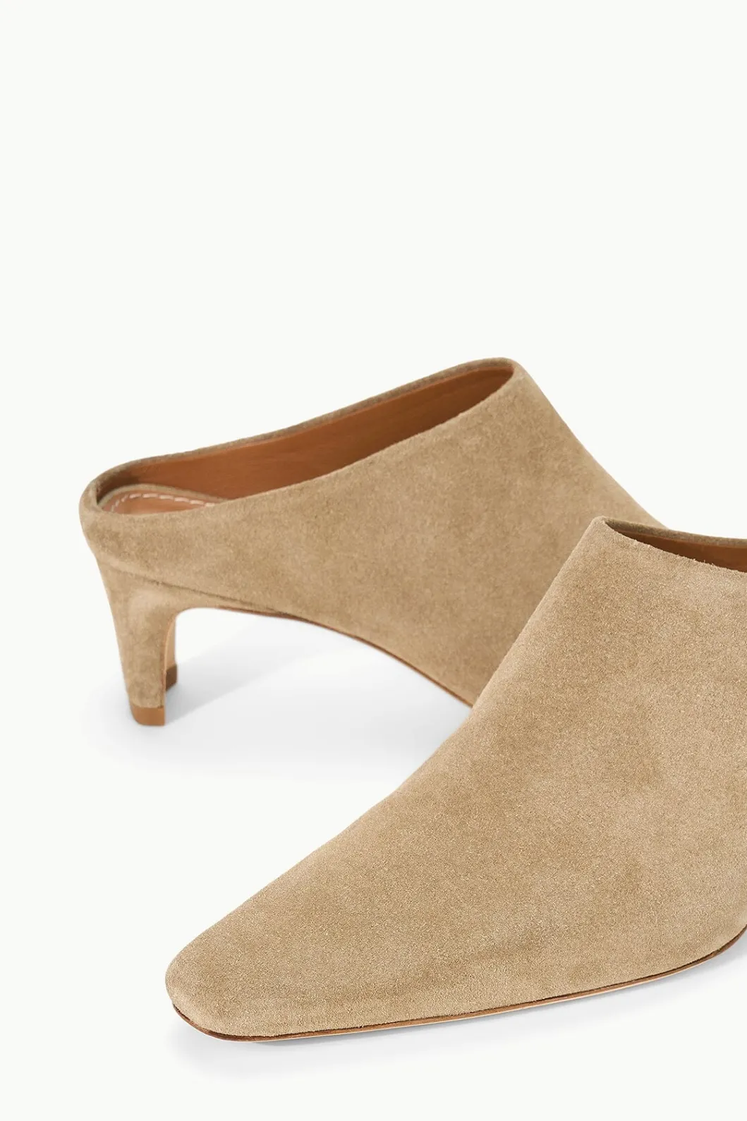 staud_wally_mule_dune_3.webp STAUD WALLY MULE< Mules & Flats