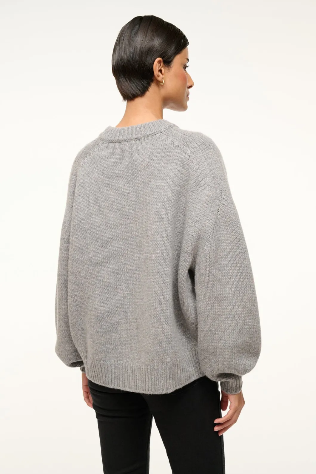 staud_wilson_sweater_heather_grey_4.webp STAUD WILSON SWEATER HEATHER GREY< Sweaters