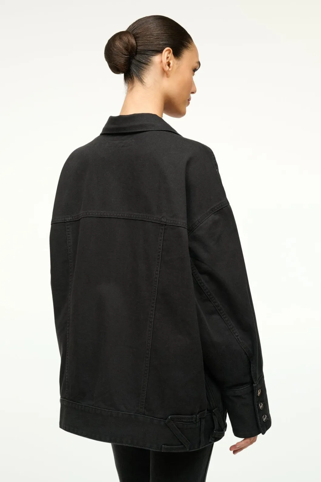 staud_wrangler_the_biggest_jean_jacket_black_2.webp STAUD WRANGLER THE BIGGEST JEAN JACKET< Denim | Outerwear & Jackets