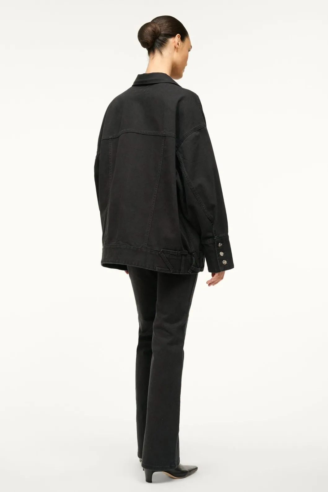 staud_wrangler_the_biggest_jean_jacket_black_3.webp STAUD WRANGLER THE BIGGEST JEAN JACKET< Denim | Outerwear & Jackets