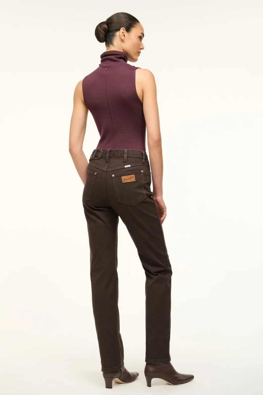staud_wrangler_the_everyday_earth_2.webp STAUD WRANGLER THE EVERYDAY< Denim | Pants & Shorts