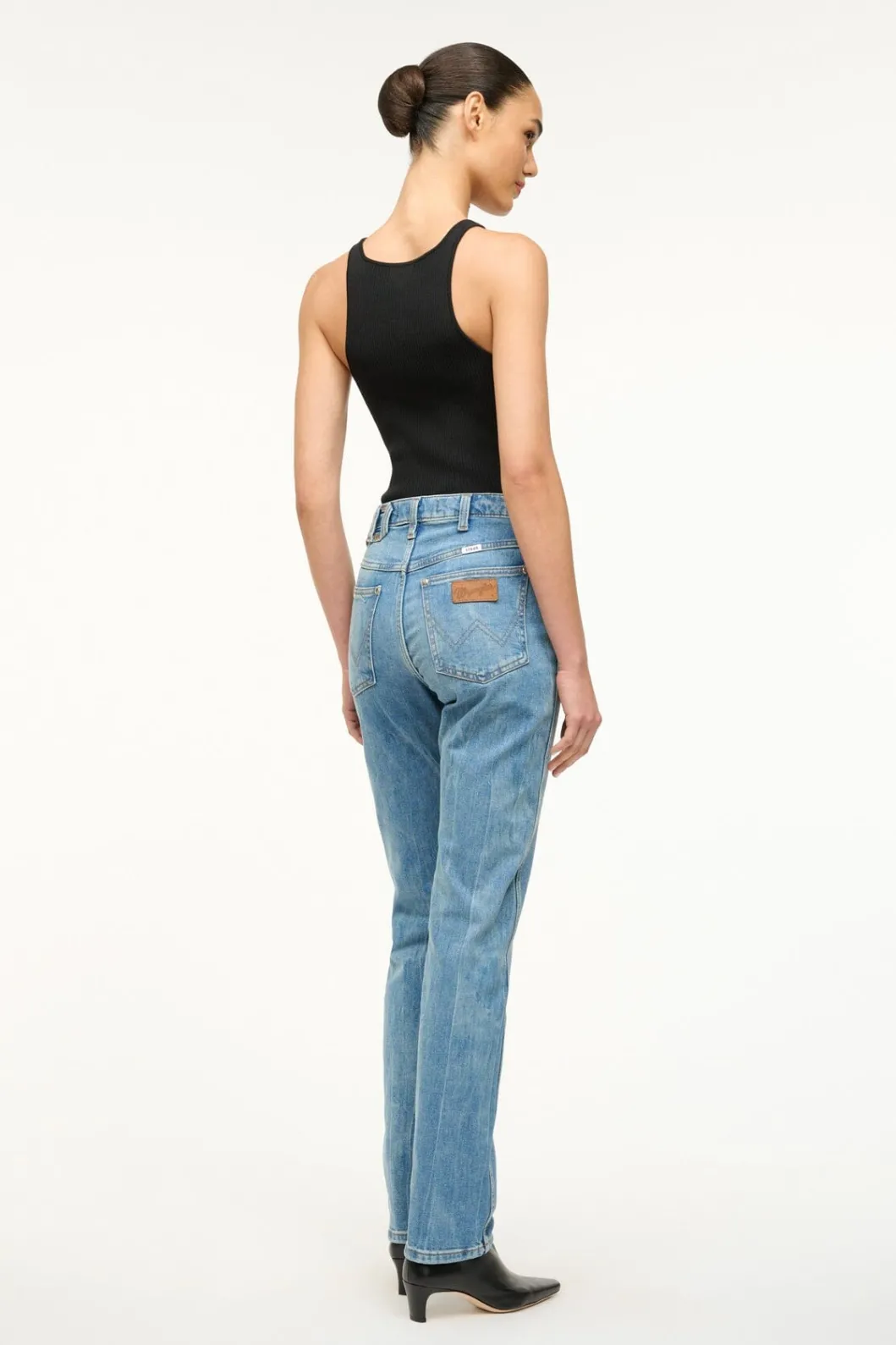 staud_wrangler_the_everyday_jean_3.webp STAUD WRANGLER THE EVERYDAY JEAN< Denim | Pants & Shorts