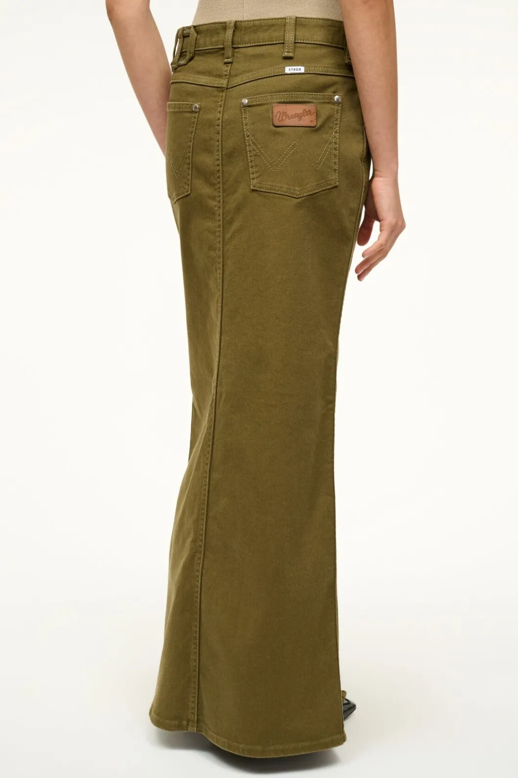 staud_wrangler_the_maxi_skirt_sergeant_green_2.webp STAUD WRANGLER THE MAXI SKIRT SERGEANT GREEN< Denim | Skirts