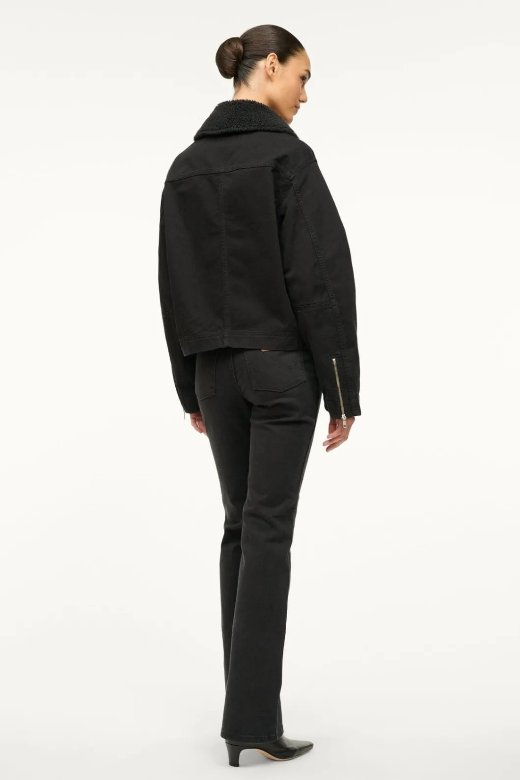 staud_wrangler_the_minimal_jacket_black_2.webp STAUD WRANGLER THE MINIMAL JACKET< Outerwear & Jackets