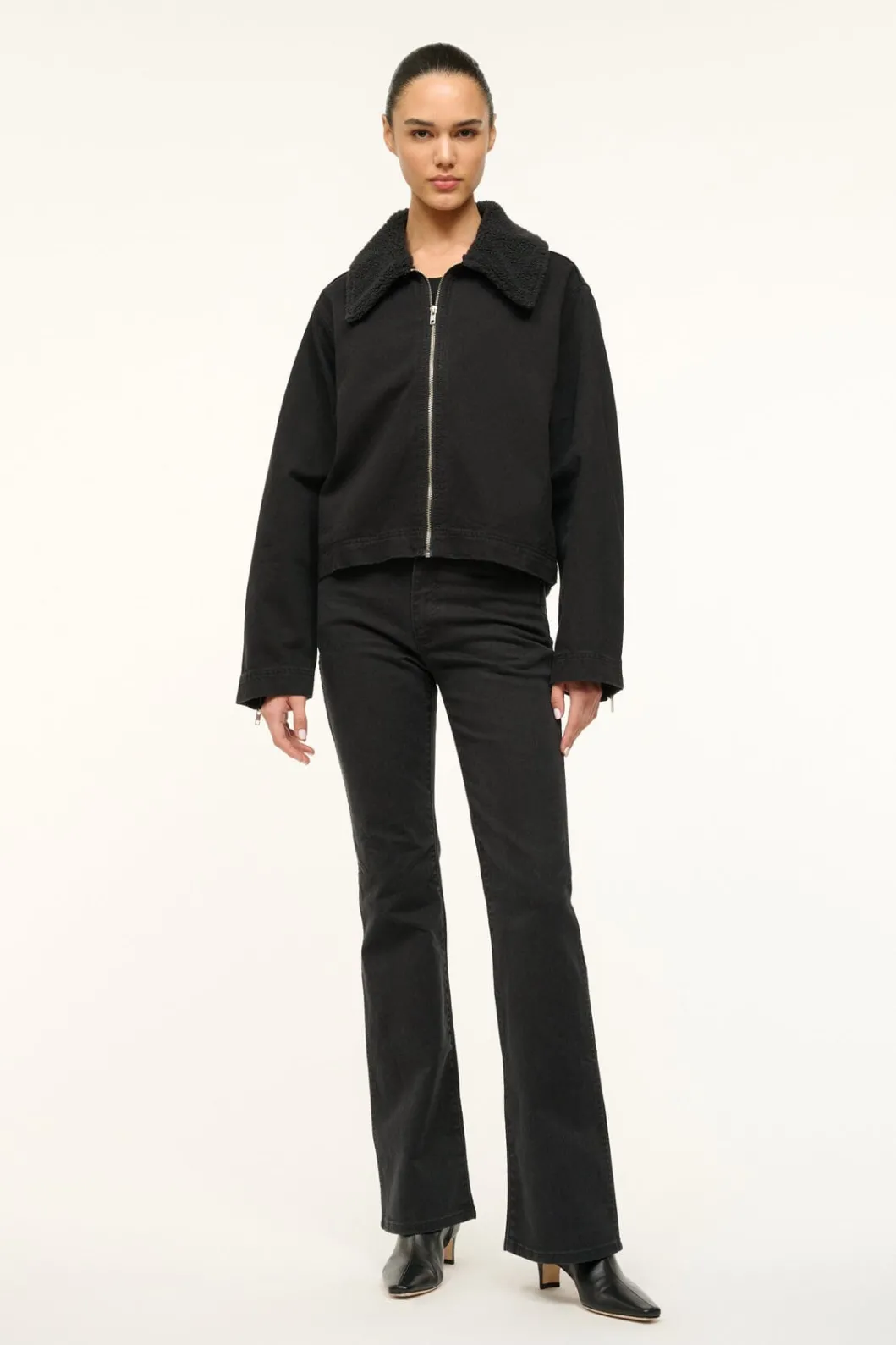 staud_wrangler_the_minimal_jacket_black_3.webp STAUD WRANGLER THE MINIMAL JACKET< Outerwear & Jackets