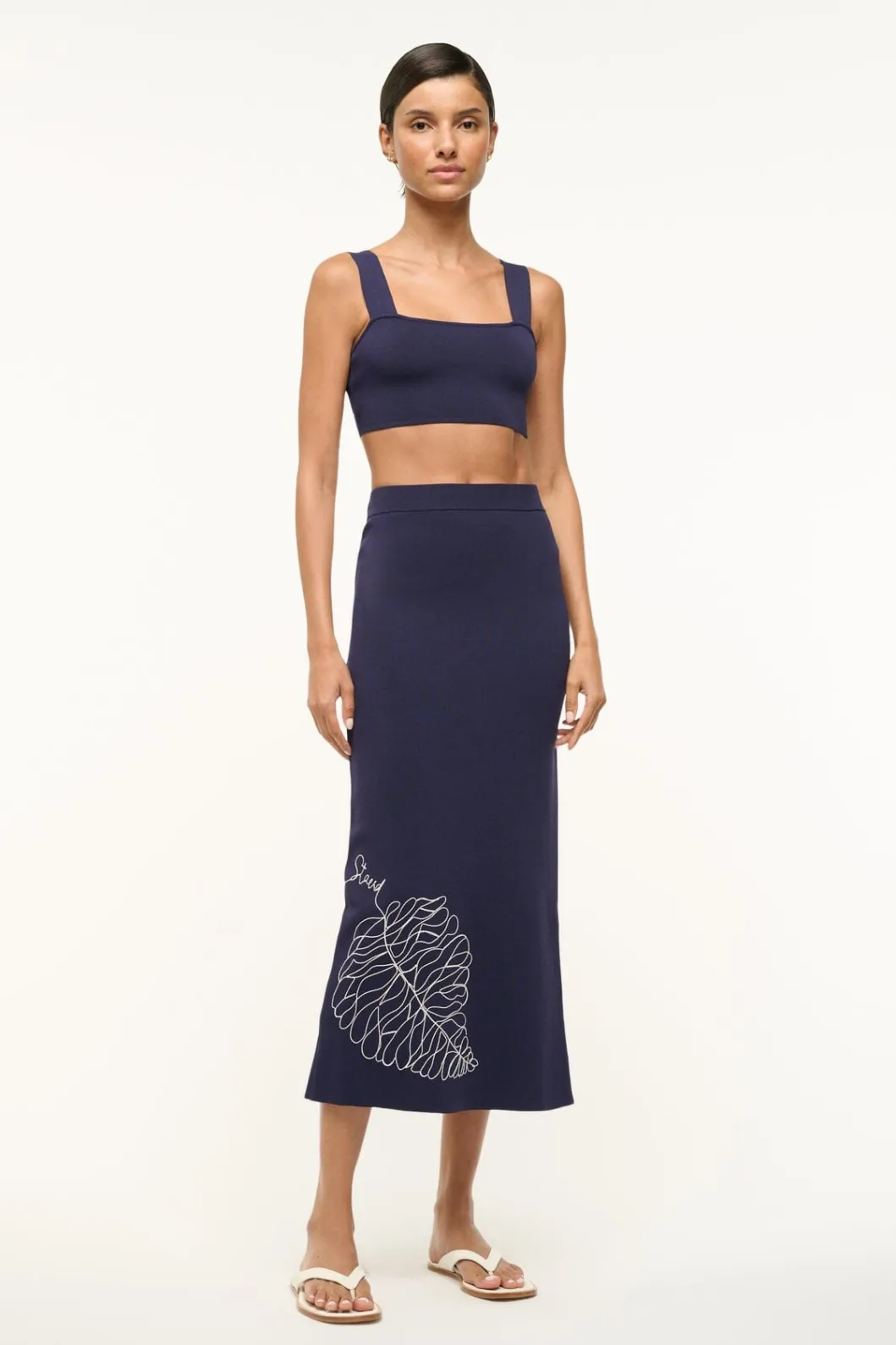 staud_zola_top_navy_white_4.webp STAUD ZOLA TOP NAVY WHITE< Tops